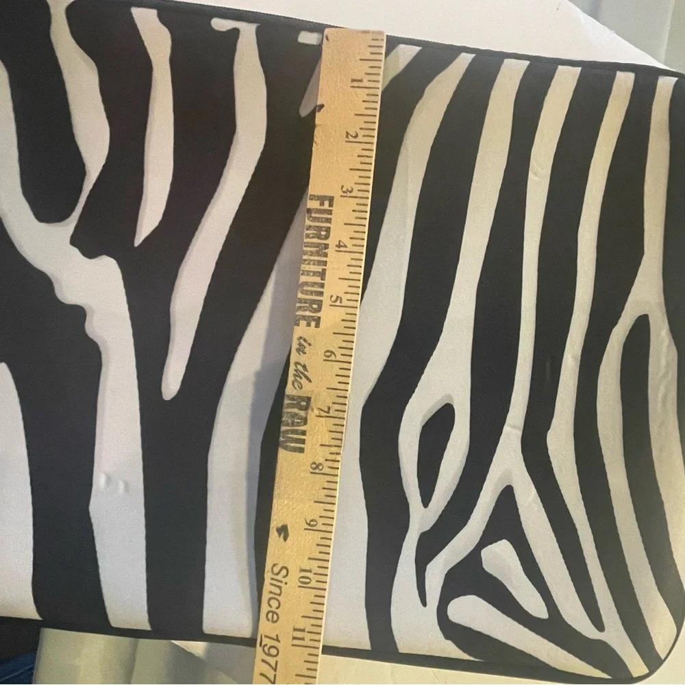 Zebra Print Padded Laptop Sleeve Zipper Closure